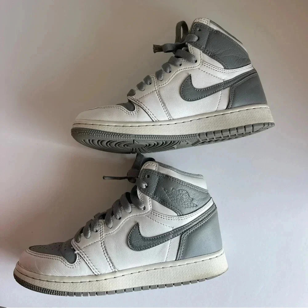 Nike Air Jordan 1 Retro High OG Stealth GS Size 4.0Y Shoes White Grey - Picture 5 of 10